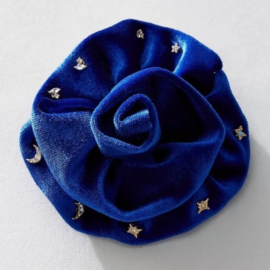 Free People Rosette Stud Pack Brooch - Sapphire Blue 35$